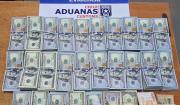 Chofer boliviano es detenido en Chile al intentar ingresar con más de $us 251.000 sin declarar