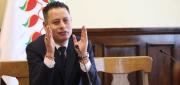 LARA CUESTIONA LA FALTA DE AVANCES PARA HALLAR A DOS JEFES POLICIALES PRÓFUGOS